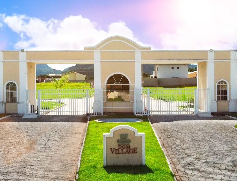 Entrada do Condomínio Dom Village